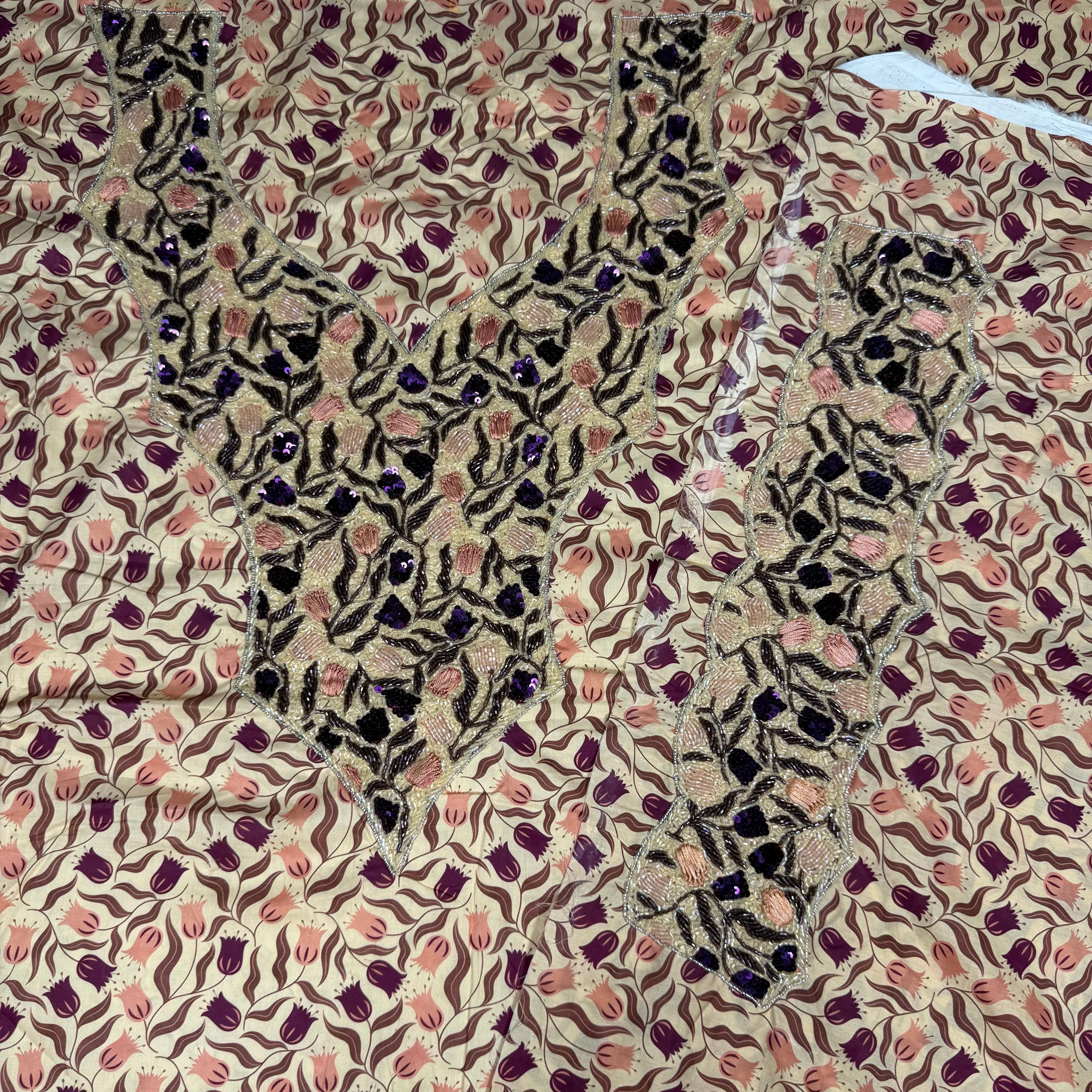 مخور فرنسي شك