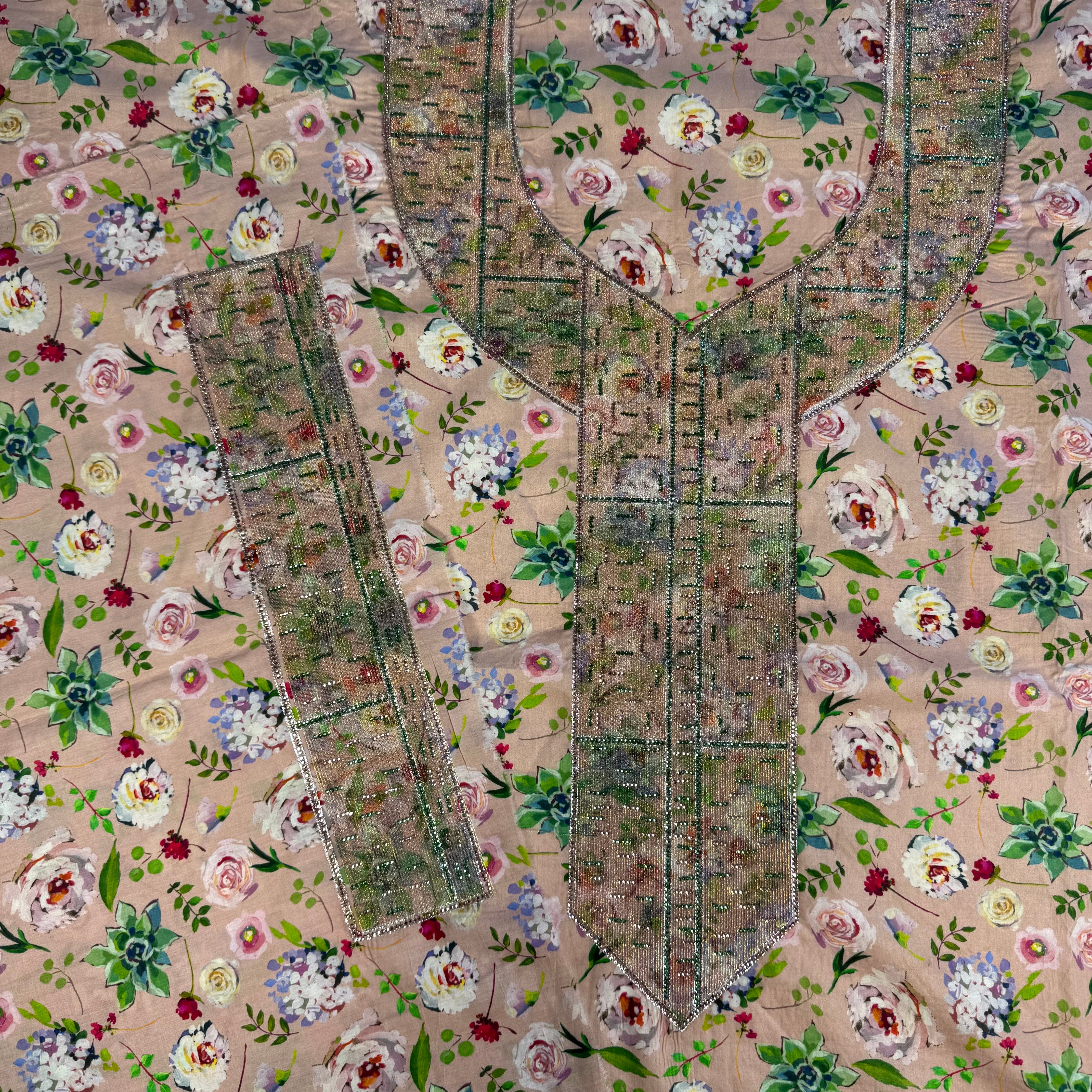 Laser-cut مخور with embossed studs